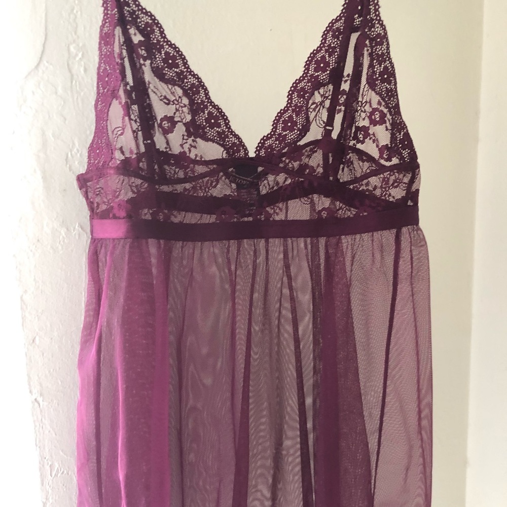 VS lace lingerie